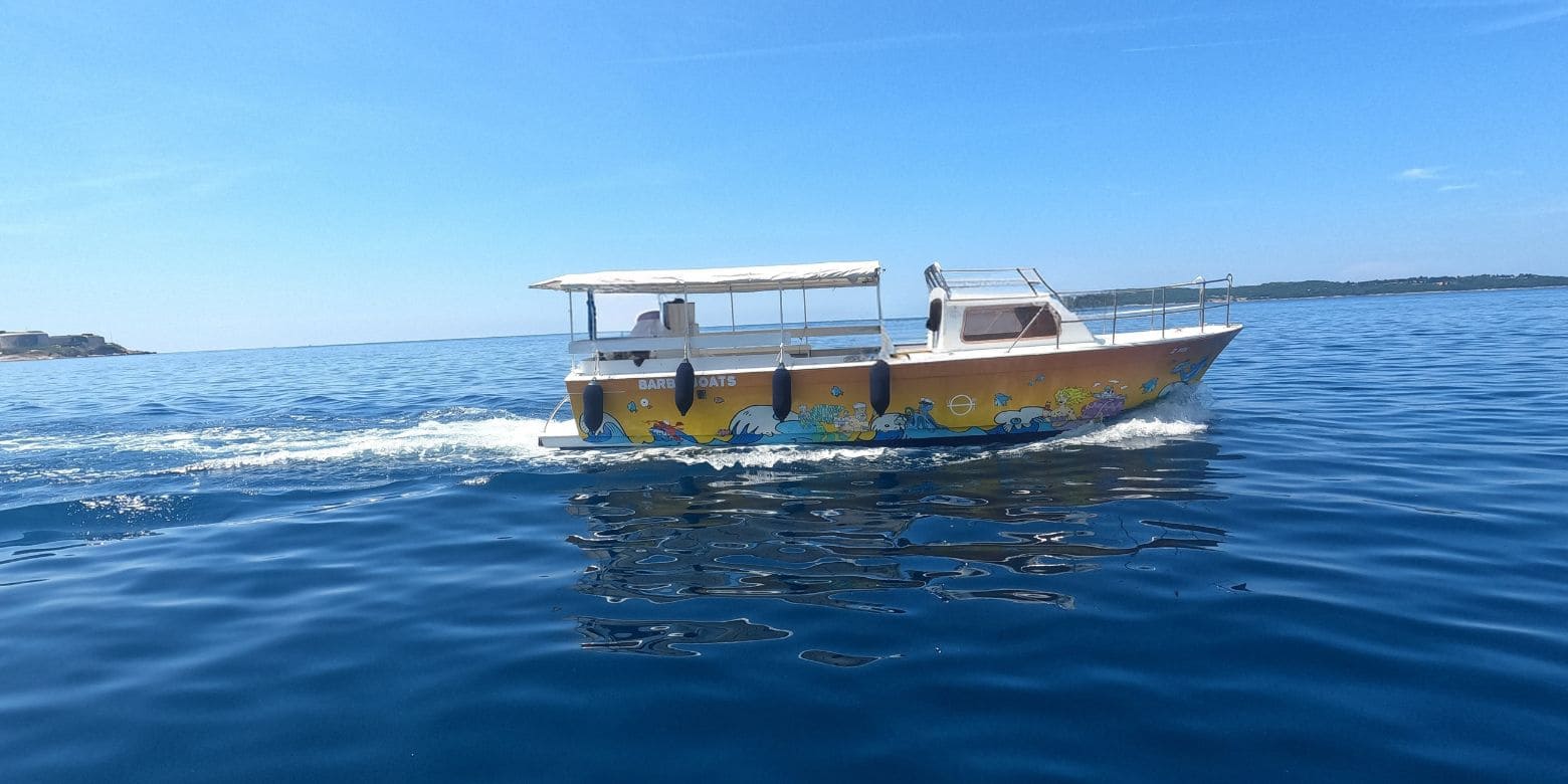 The Comfort Cruiser – 10-meter comfortable cruiser for leisure tours